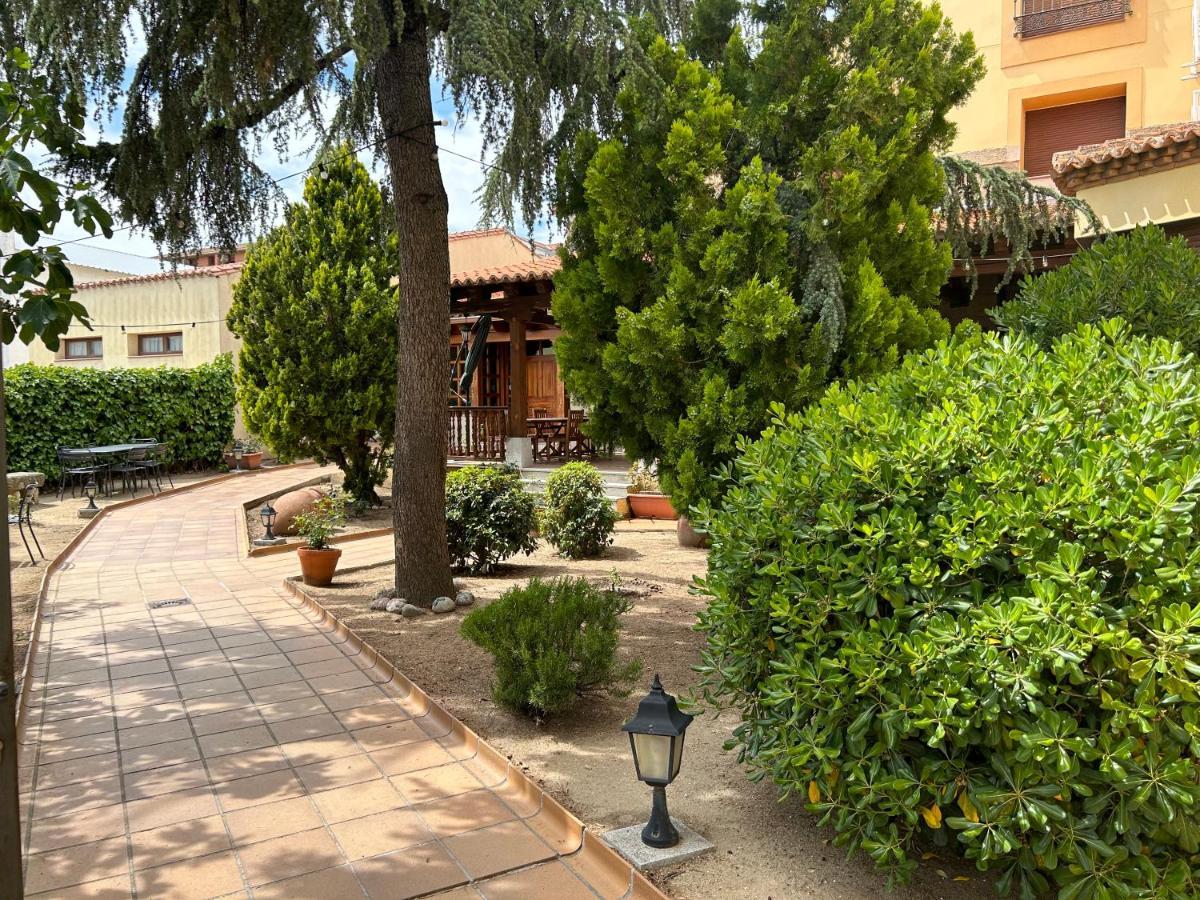 סבררוס Hotel El Castrejon מראה חיצוני תמונה